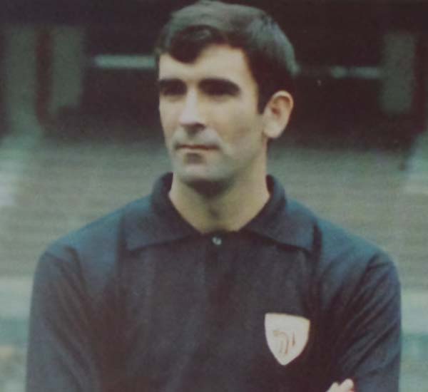 José Angel Iribar